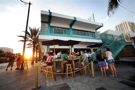 Elbo room fort lauderdale - Mar 2, 2024 · Every day, the sun rises on that legendary block along Fort Lauderdale beach with all the T-shirt shops and bars, right at the corner of Las Olas and A1A. ... Elbo Room owner Mike Penrod says he ... 